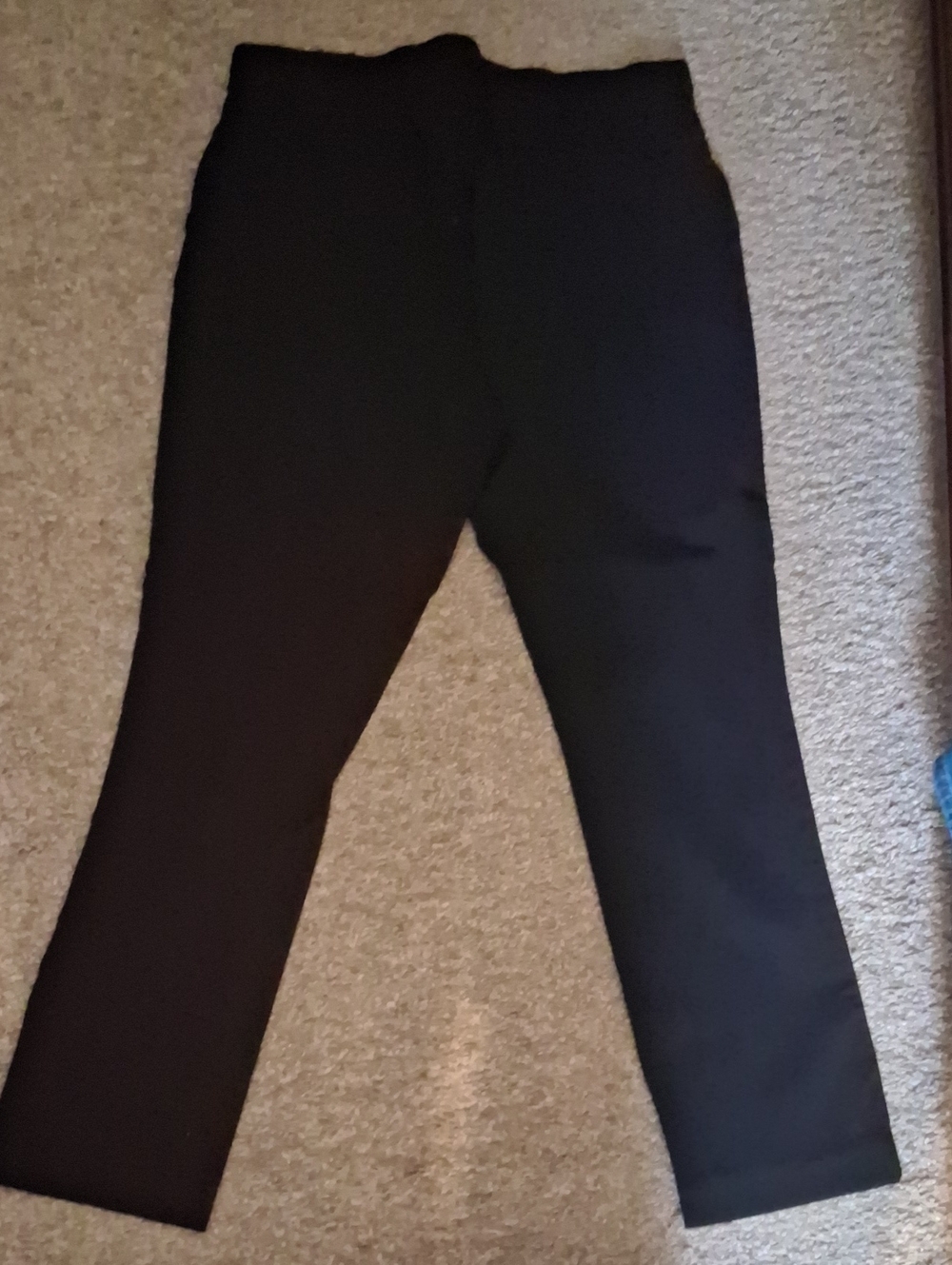 Capris Pants - Picture 3 of 3